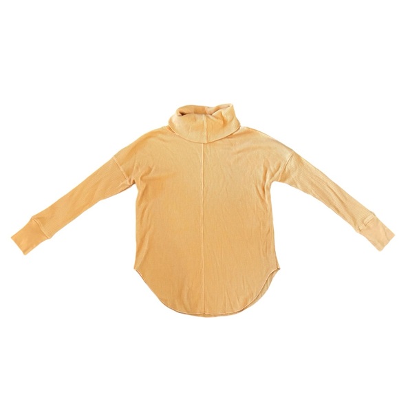 Aritzia Long Sleeve Turtle Neck - Picture 5 of 11